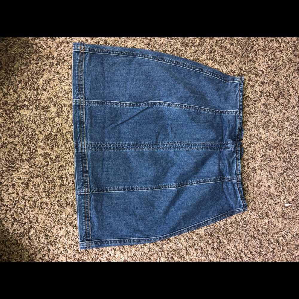 Kendall and Kylie denim skirt